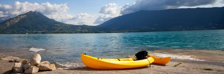 canoe-kayak-sur-le-lac-dAnnecy.jpg