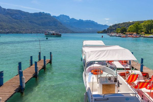 Lac annecy printemps