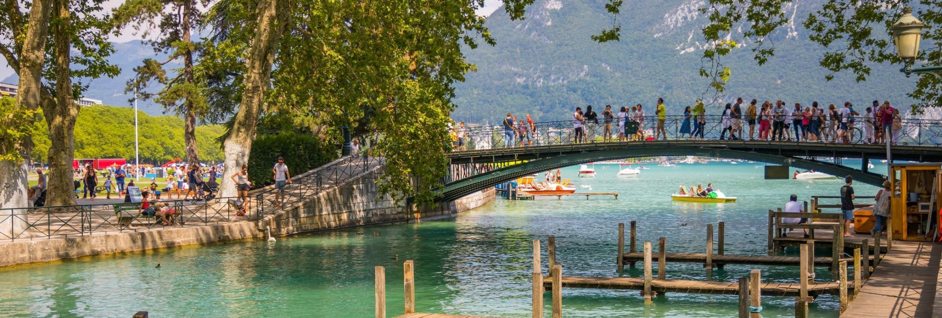 Pont des Amours bridge and Canal du Vassé in Annecy, France