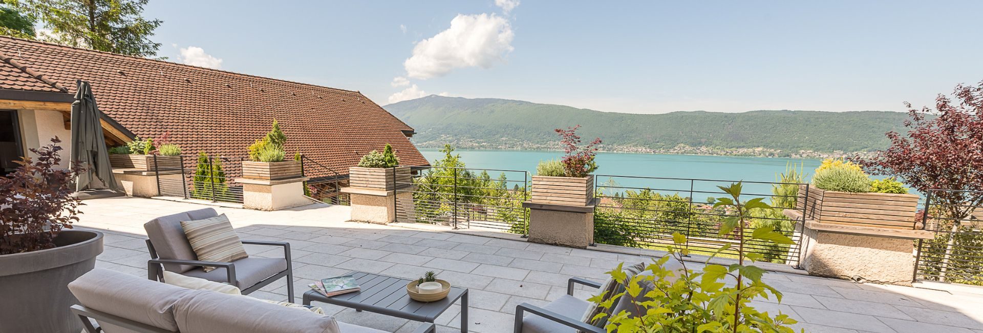 location-lla-selections