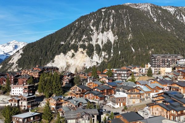 visitez-Courchevel-Village.jpg