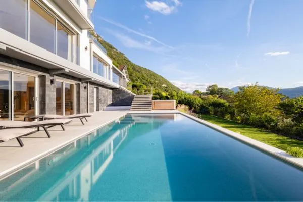 villa-de-luxe-piscine-privee-annecy