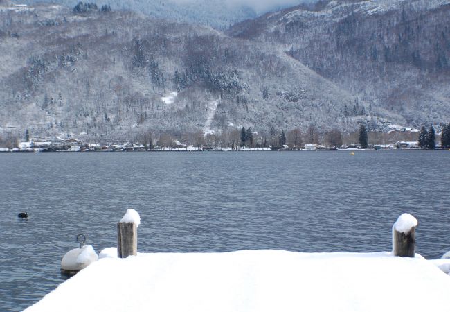 annecy lake, luxury, flat, holiday rental, annecy, vacation, lake view, mountain, hotel, snow, sun, private beach