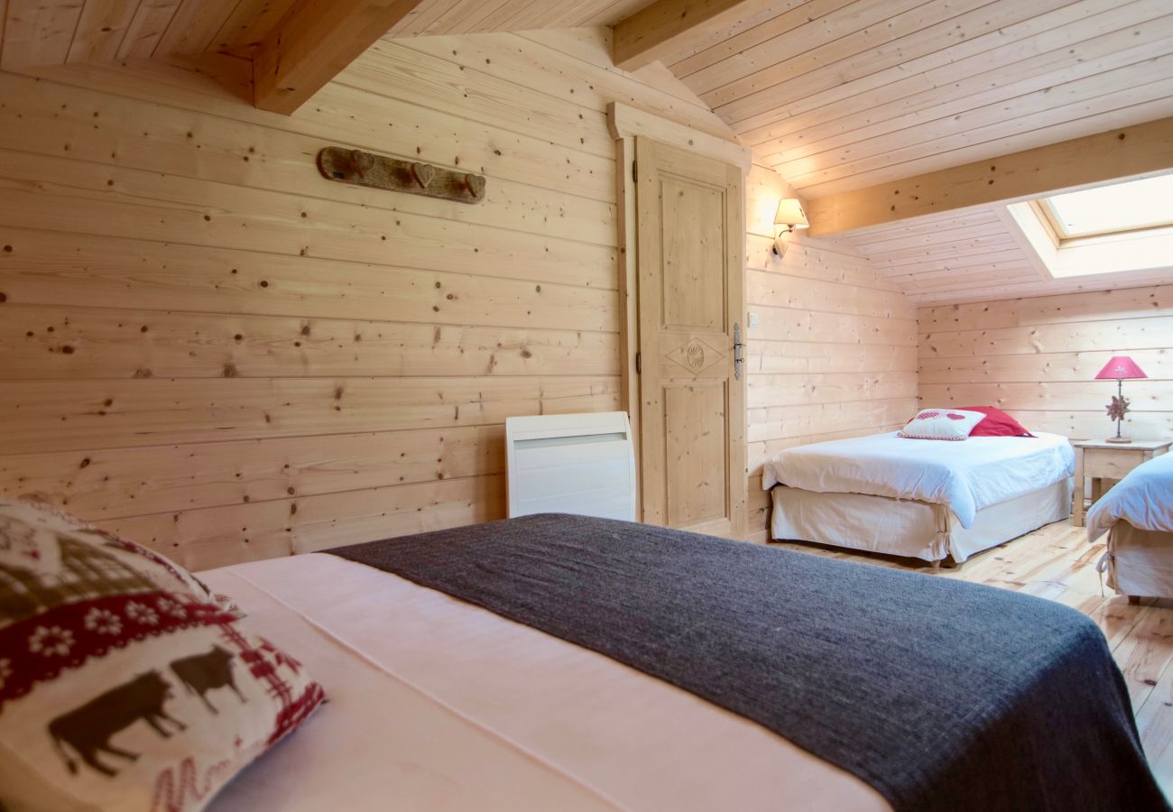 bedroom, cottage, standing, holiday rental, location, annecy, lake, mountains, luxury, house, hotel, sun, snow, vacation 