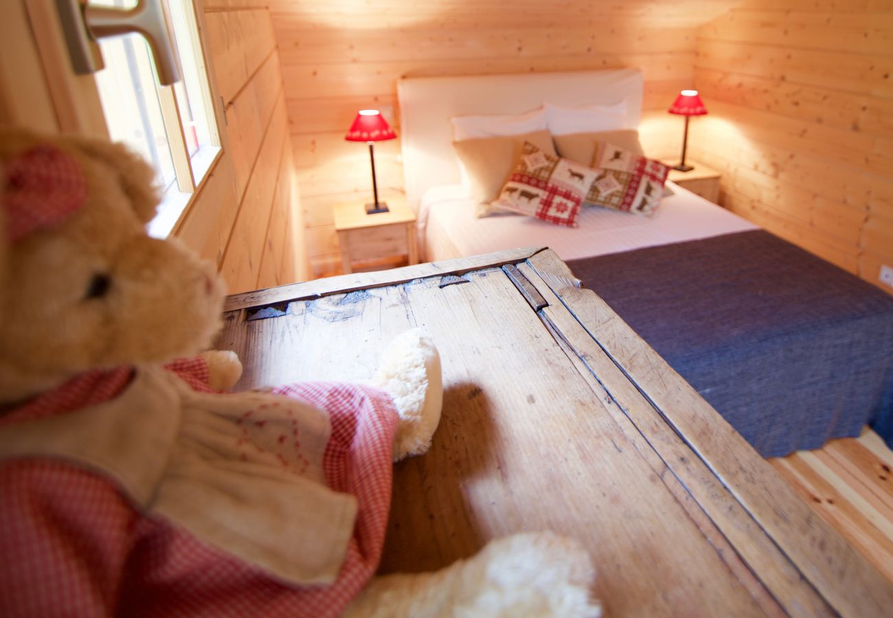 bedroom, cottage, standing, holiday rental, location, annecy, lake, mountains, luxury, house, hotel, sun, snow, vacation