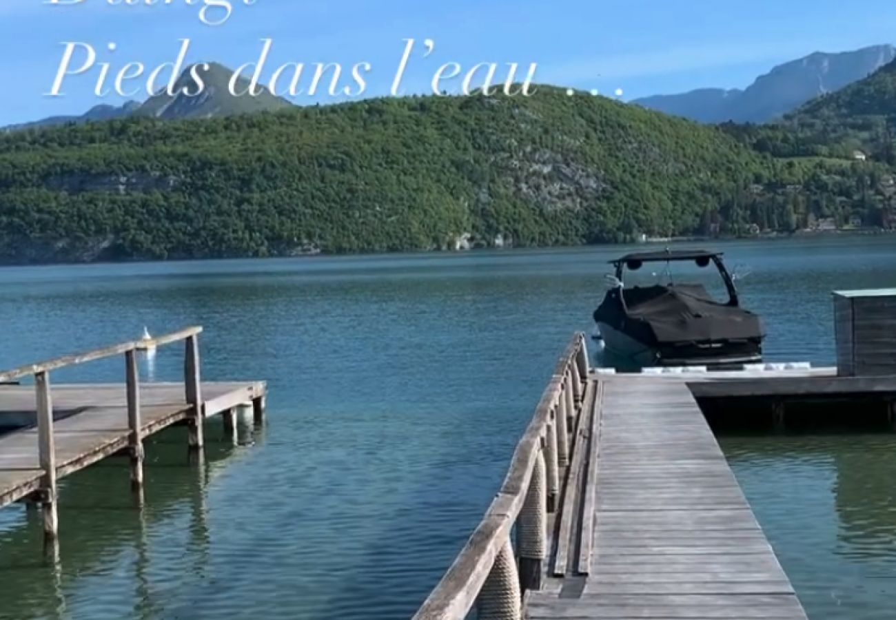 pontoon, lake access, baie des voiles, residence, annecy, Duingt, vacations, holiday rental 