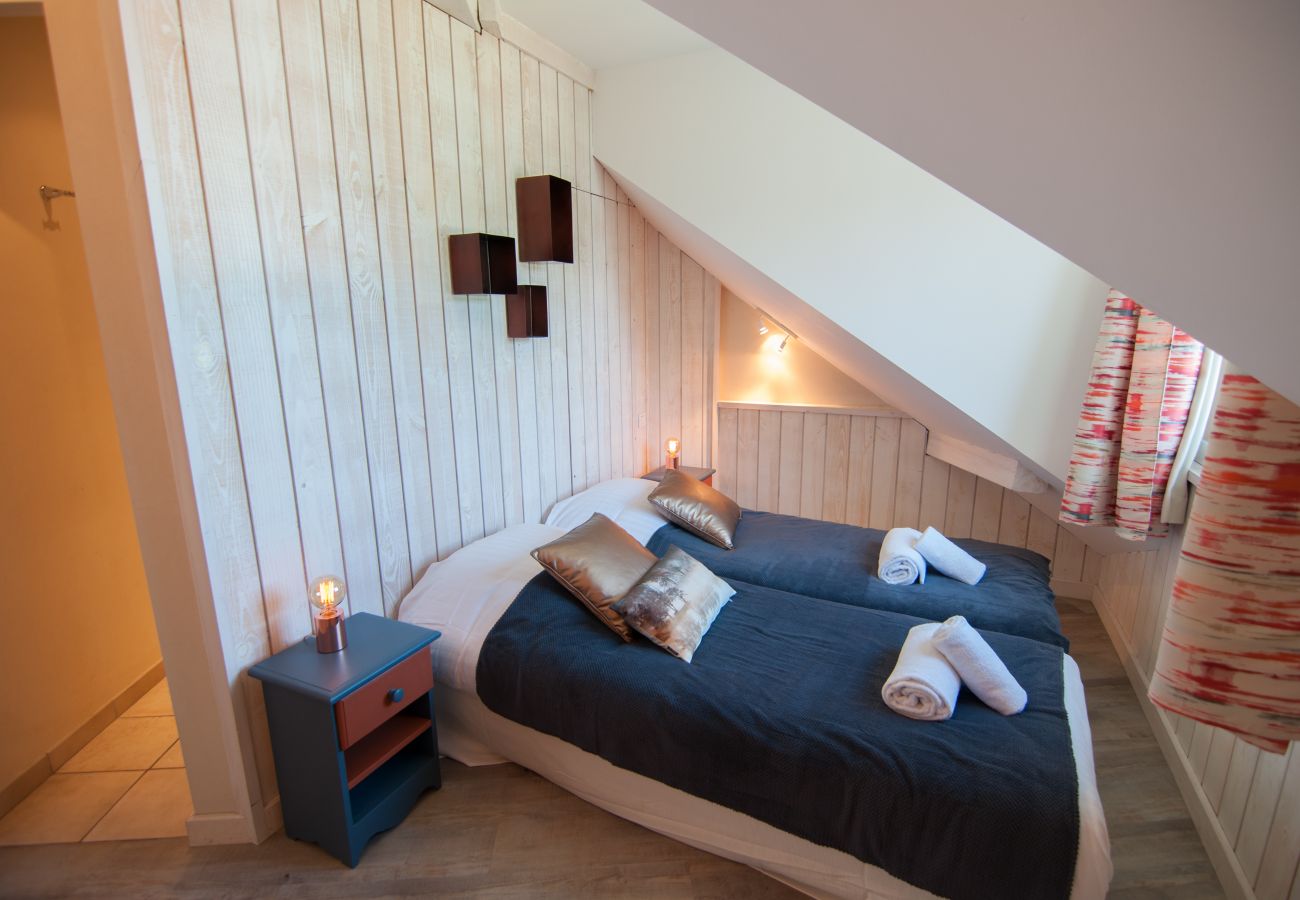 bedroom, baie des voiles, holiday rental, location, annecy, lake, mountains, luxury, flat, hotel, sun, snow, vacation