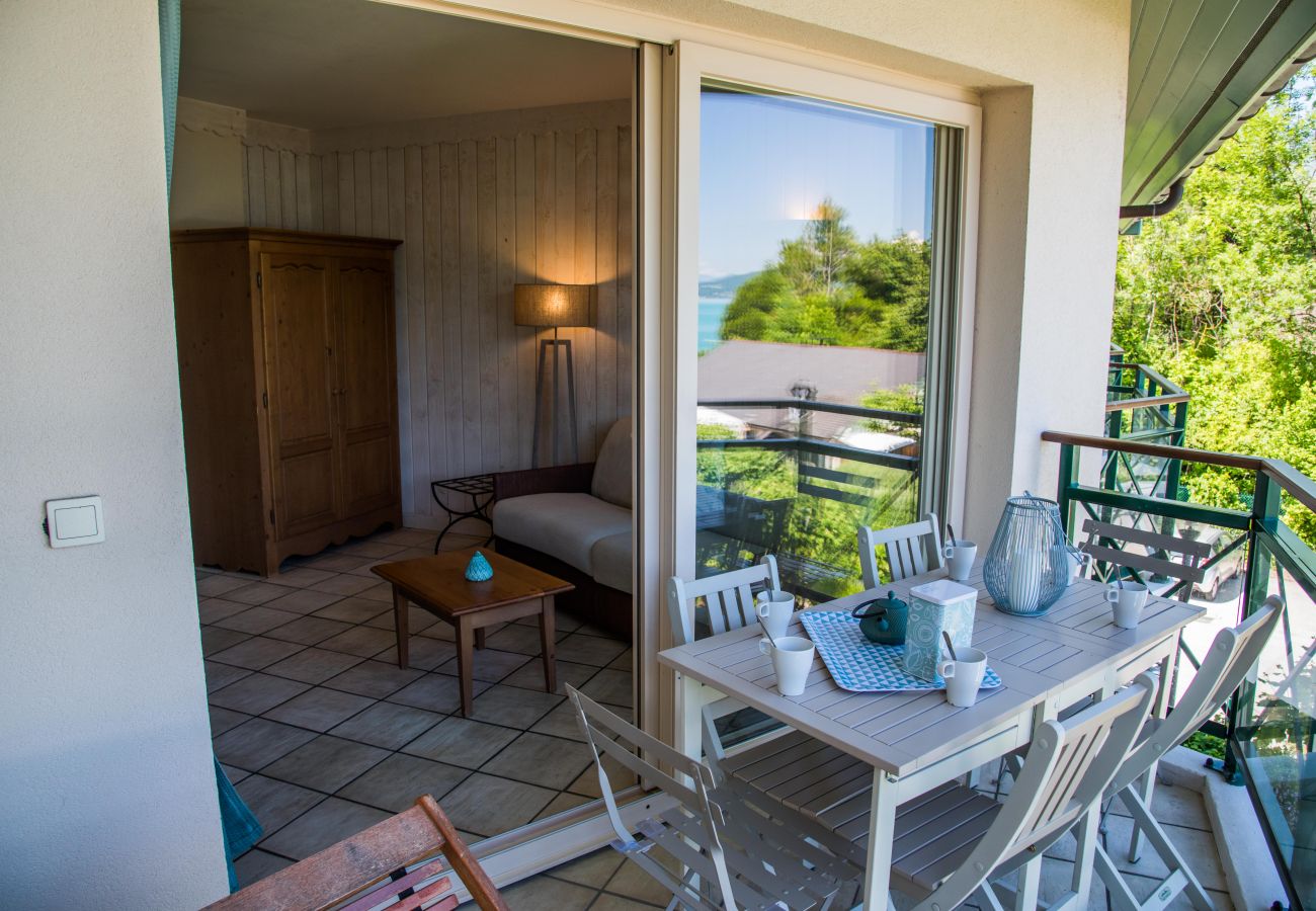 balcony, baie des voiles, holiday rental, location, annecy, lake, mountains, luxury, flat, hotel, sun, snow, vacation