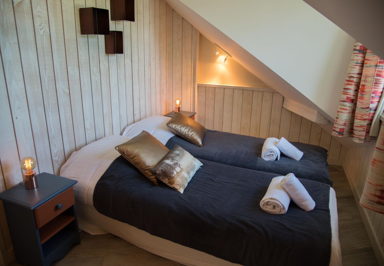 bedroom, baie des voiles, holiday rental, location, annecy, lake, mountains, luxury, flat, hotel, sun, snow, vacation