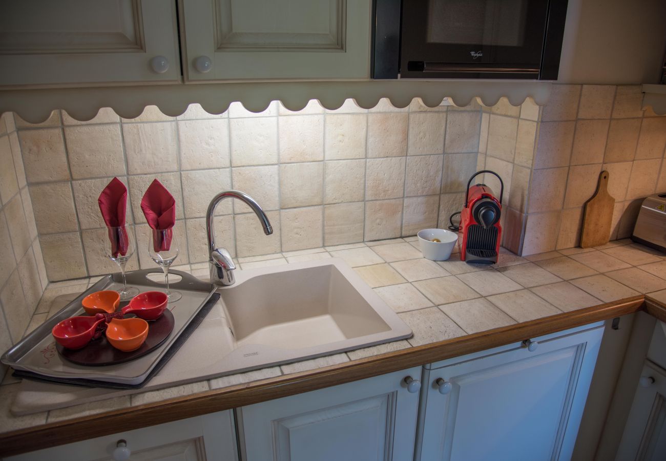 kitchen, baie des voiles, holiday rental, location, annecy, lake, mountains, luxury, flat, hotel, sun, snow, vacation