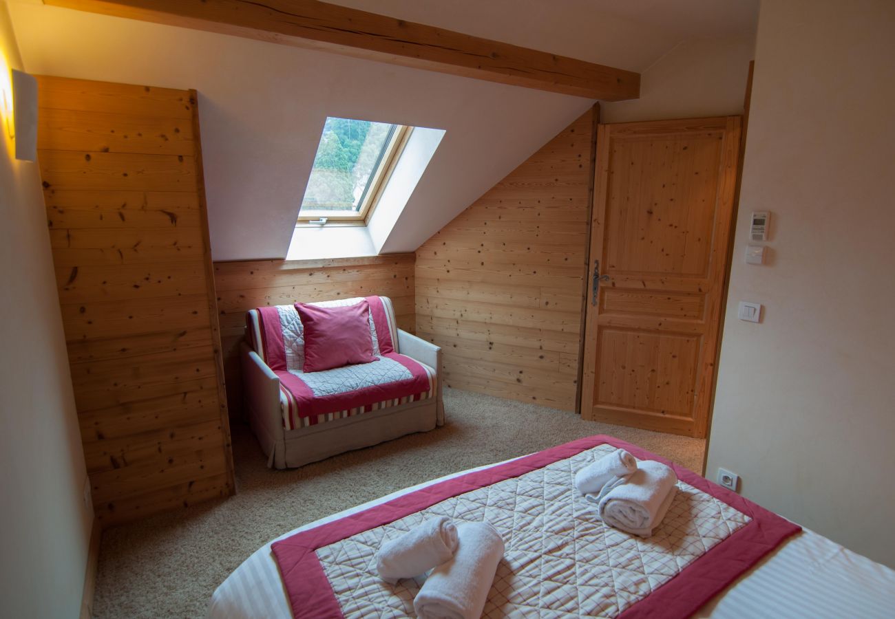 bedroom, baie des voiles, holiday rental, location, annecy, lake, mountains, luxury, flat, hotel, sun, snow, vacation