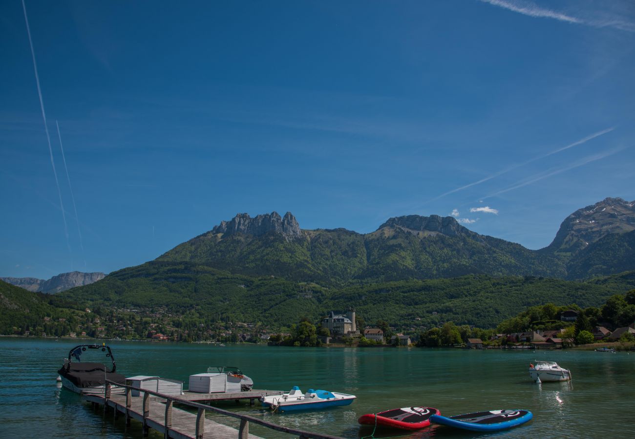 private pontoon, residence, baie des voiles, annecy, Duingt, location, beach, lake, holiday rental 