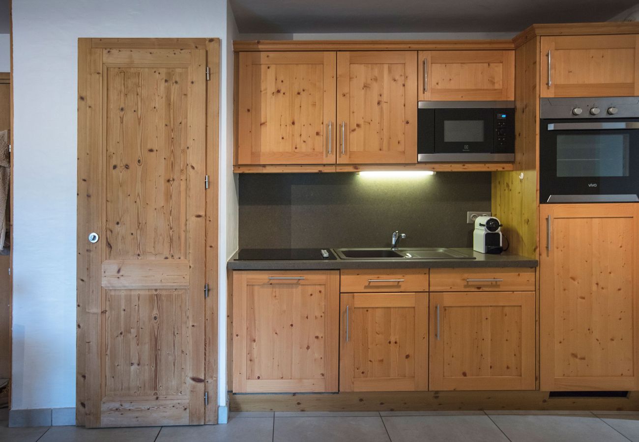 Apartment in La Clusaz - LCZ - Charmant T3 spa aux pieds des pistes, 4*