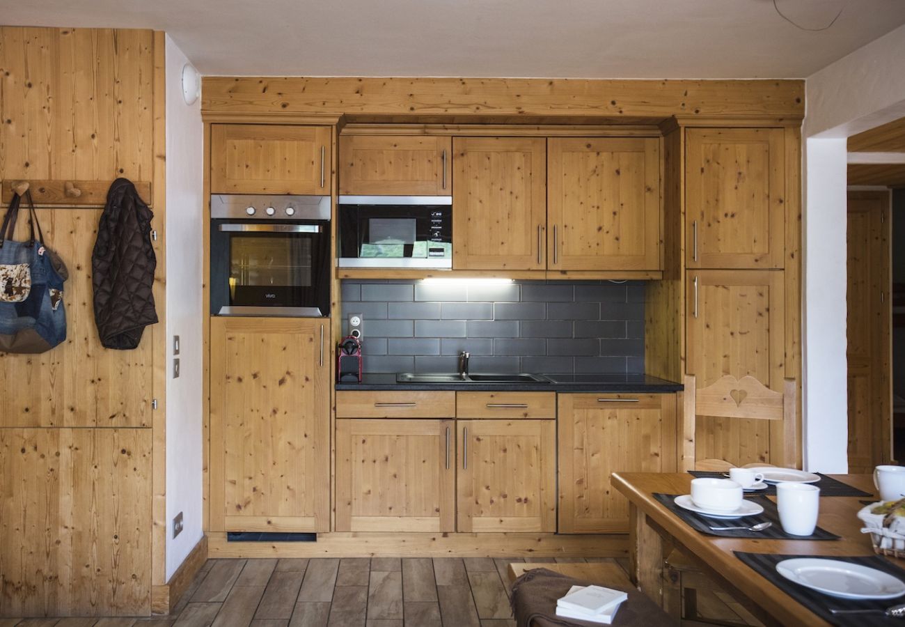 Apartment in La Clusaz - LCZ - Charmant T3 spa aux pieds des pistes, 4*