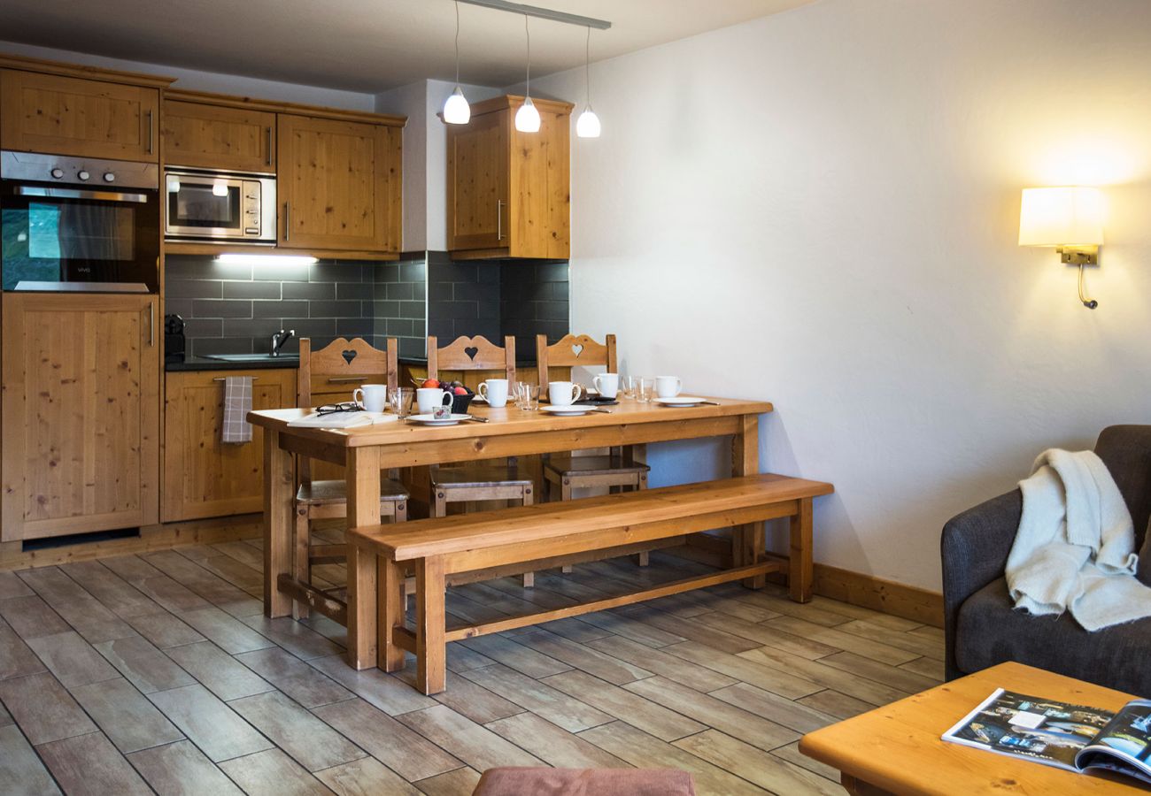 Apartment in La Clusaz - LCZ - Charmant T3 coeur village et piscine, 4*