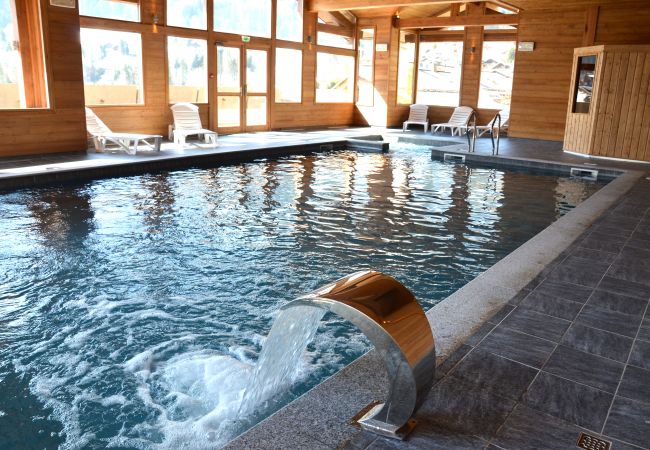 Apartment in La Clusaz - LCZ - Charmant T6 coeur village piscine spa, 4* Apartment in La Clusaz - LCZ - Charmant T6 coeur village piscine spa, 4*