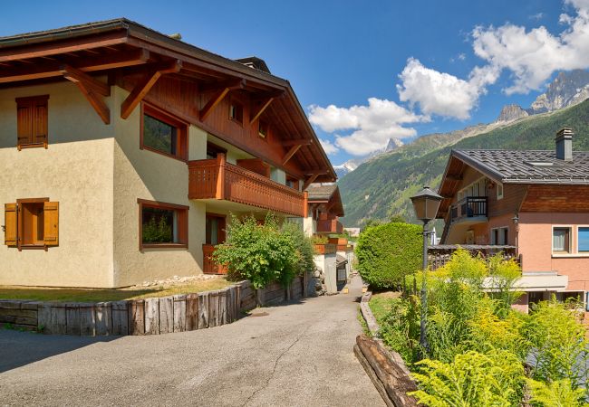 Apartment in Chamonix-Mont-Blanc - Etoiles - Les Chalets des Etoiles Apartment in Chamonix-Mont-Blanc - Etoiles - Les Chalets des Etoiles
