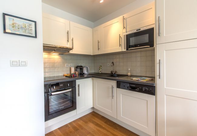 Studio in Duingt - LES LIBELLULES - STUDIO pieds dans l'eau, plage Studio in Duingt - LES LIBELLULES - STUDIO pieds dans l'eau, plage