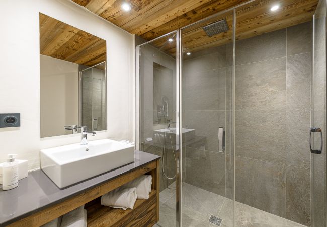 Chalet in La Clusaz - LCZ - Le Chalet 5* Cocon des Confins - 20p Chalet in La Clusaz - LCZ - Le Chalet 5* Cocon des Confins - 20p