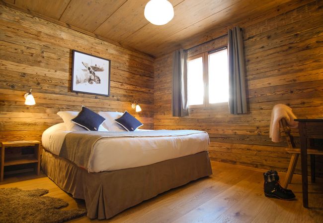 Chalet in La Clusaz - LCZ - Le Chalet 5* Cocon des Confins - 14 p Chalet in La Clusaz - LCZ - Le Chalet 5* Cocon des Confins - 14 p