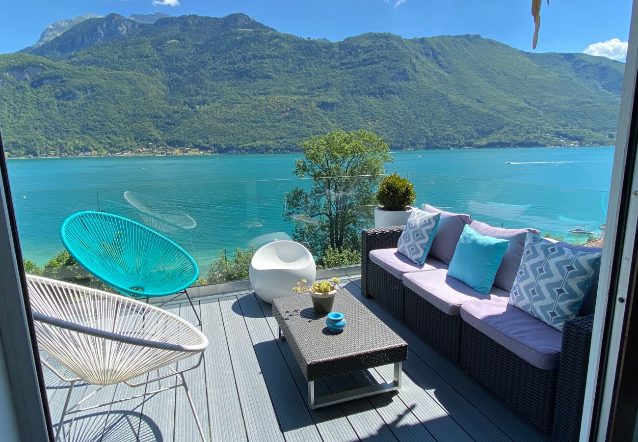 luxury apartment, lake and moutains view, seasonal rental, high-end concierge, holidays, hotel, annecy, summer, France