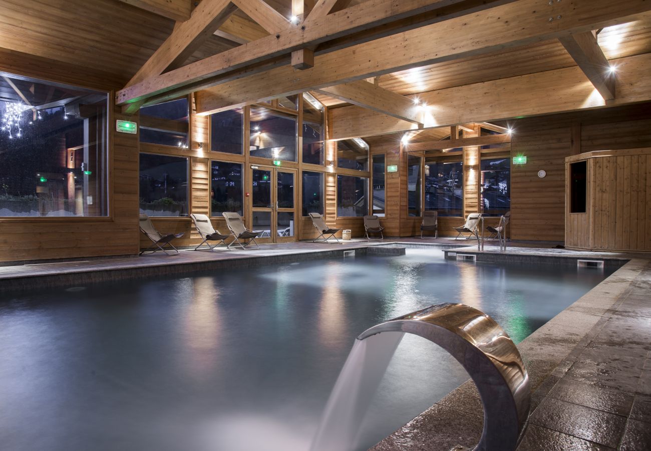 Apartment in La Clusaz - LCZ - Charmant T3 avec piscine et spa, 4*