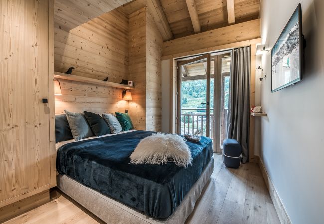 Villa in Les Allues - Winter Méribel -- L'Idéal Ski In Out avec sauna