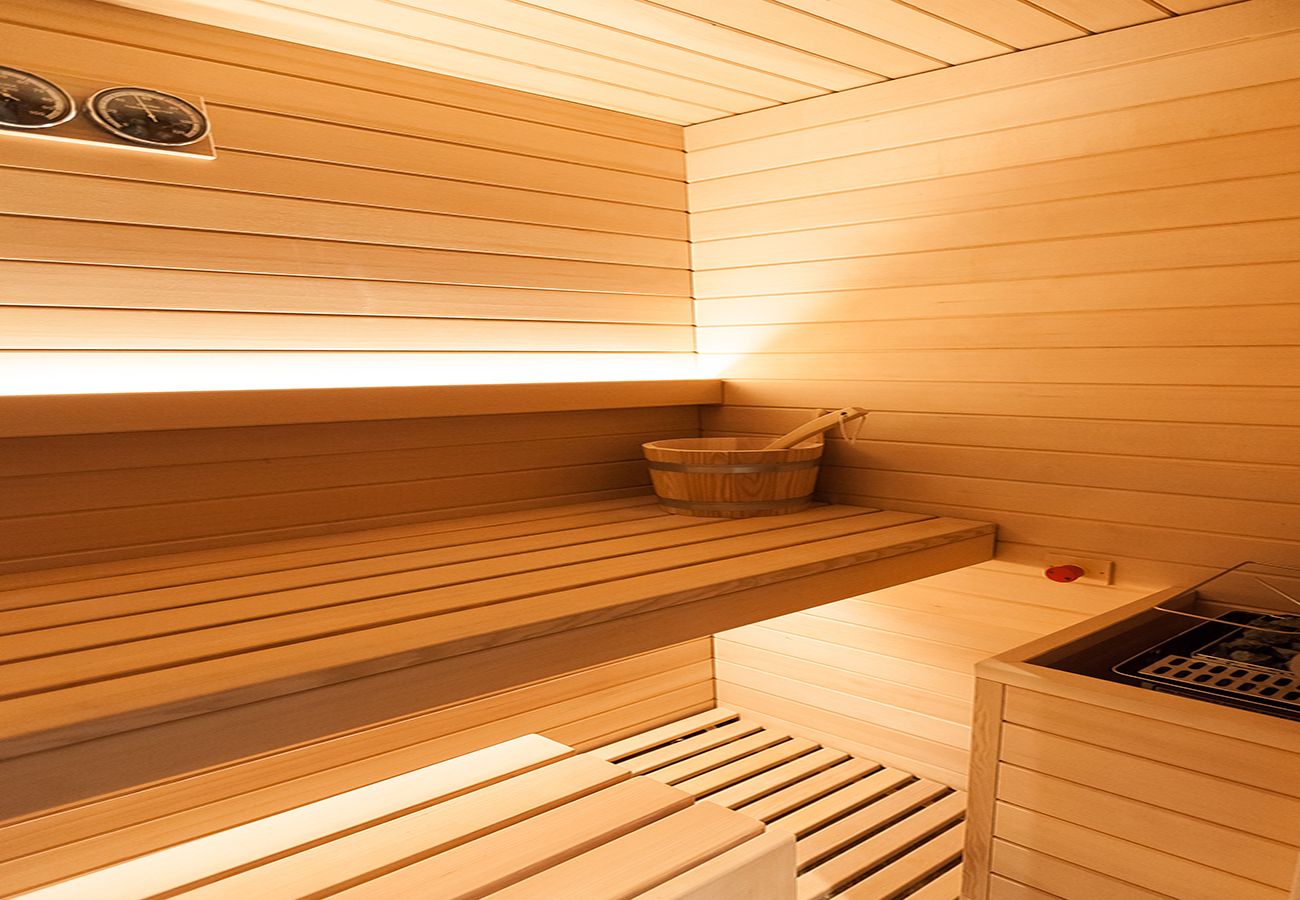 Apartment in Les Allues - Winter Méribel // The prestigious SkiInOut, sauna