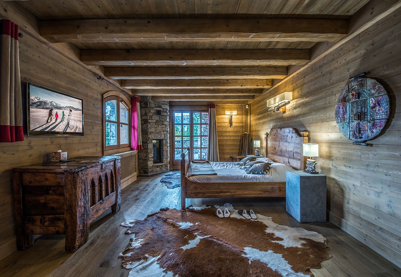 Chalet in Courchevel - Winter Courchevel -- Le Wood and Stone SKI IN OUT