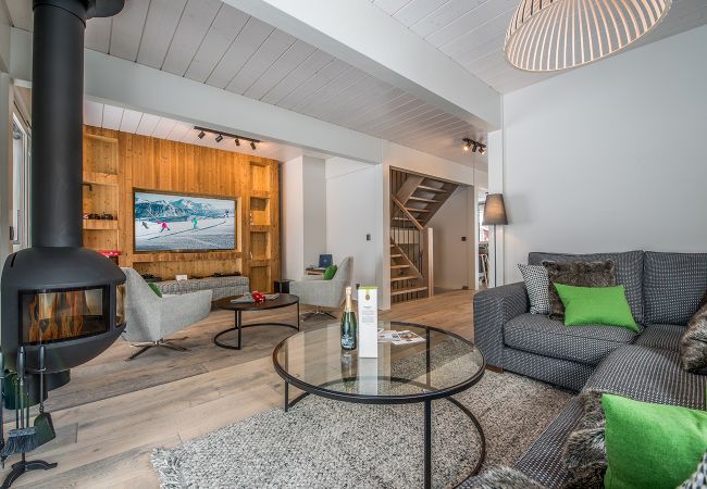 Chalet in Courchevel - Winter Courchevel // Chalet coeur village SKINOUT