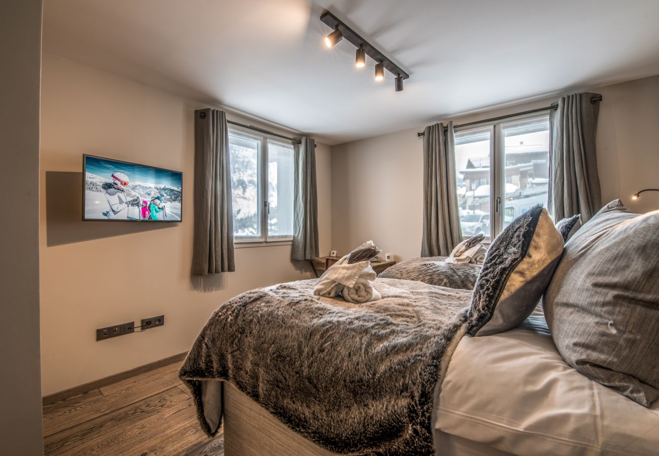 Chalet in Courchevel - Winter Courchevel // Chalet coeur village SKINOUT