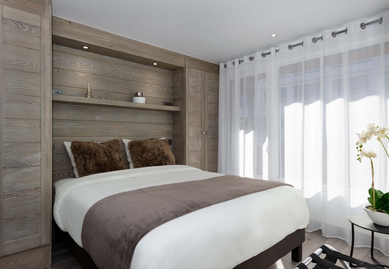 Apartment in Courchevel - Winter Courchevel // Le Chaleureux Cocon SKIINOUT