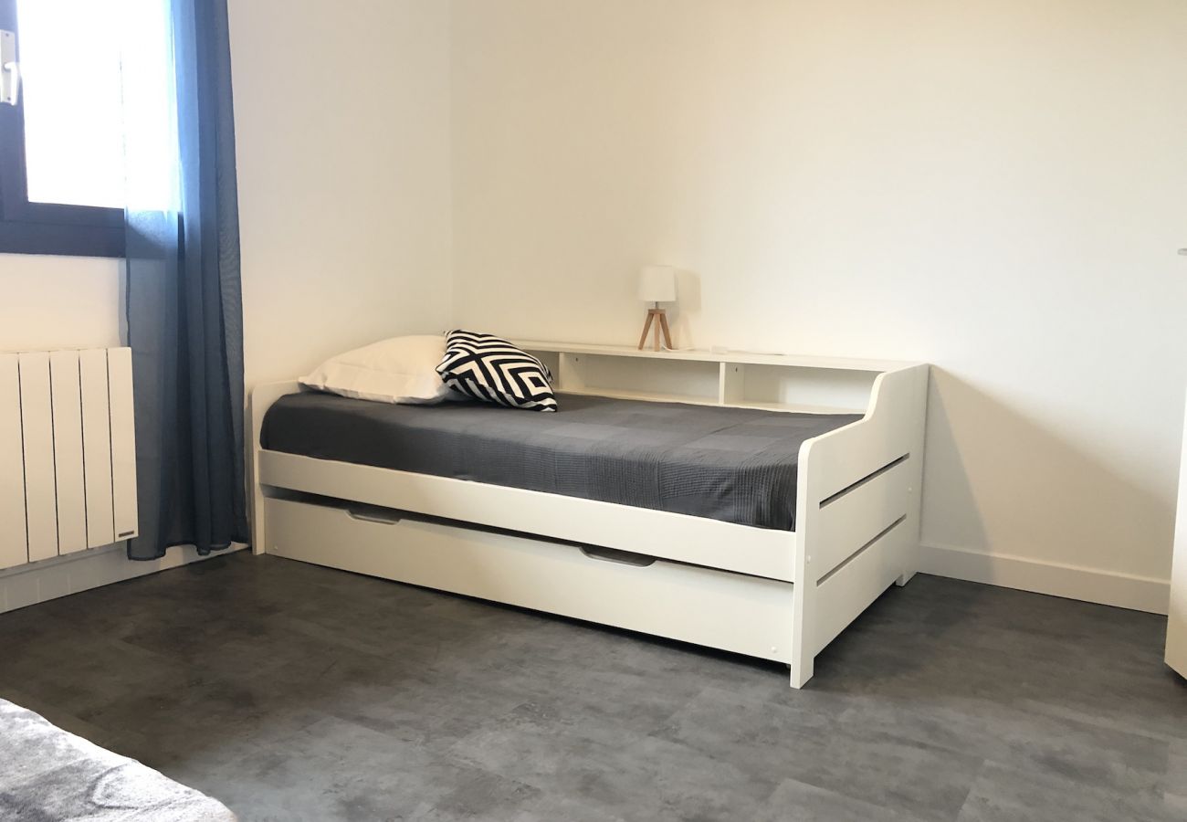 Apartment in Menthon-Saint-Bernard - LES CHARMILLES