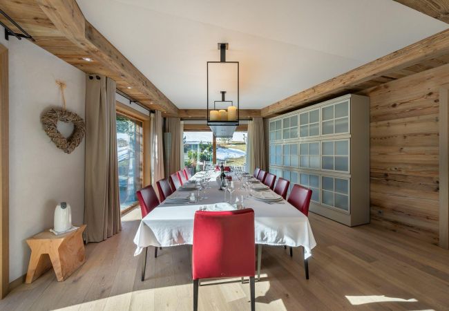 Chalet in Méribel - Winter Méribel -- Le Grand Luxe, Chalet 12p Chalet in Méribel - Winter Méribel -- Le Grand Luxe, Chalet 12p