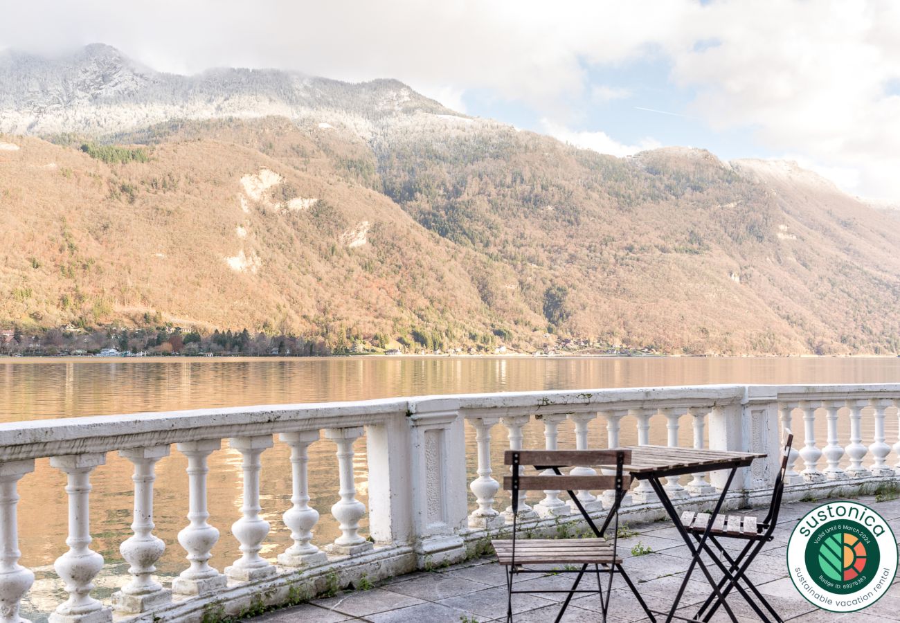 terrace, luxury, flat, holiday rental, annecy, vacation, lake view, mountain, hotel, snow, sun, private beach