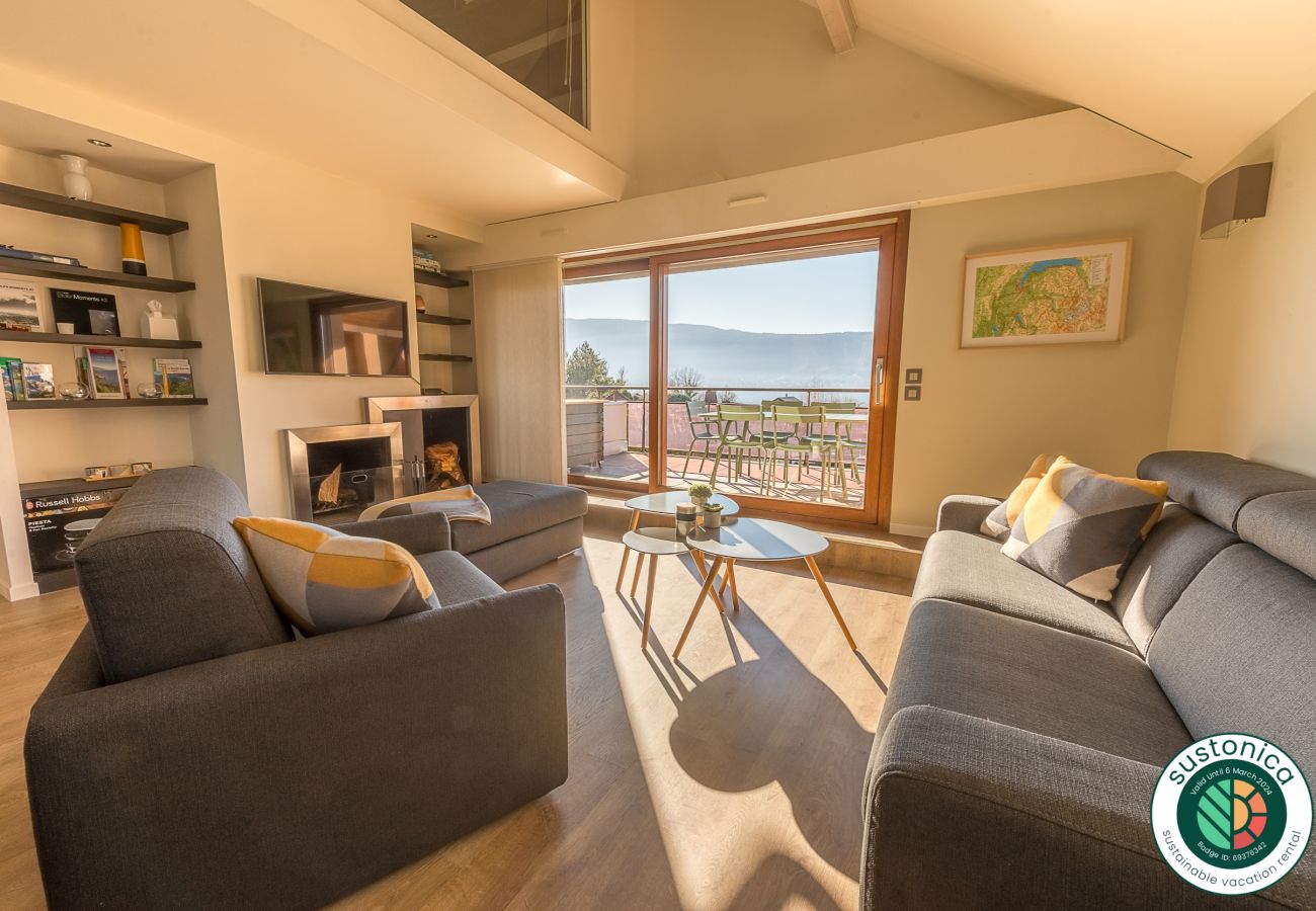 living room, apartment, luxury, seasonal rental, annecy, vacations, lake view, mountain, hotel, snow, sun, beach, family