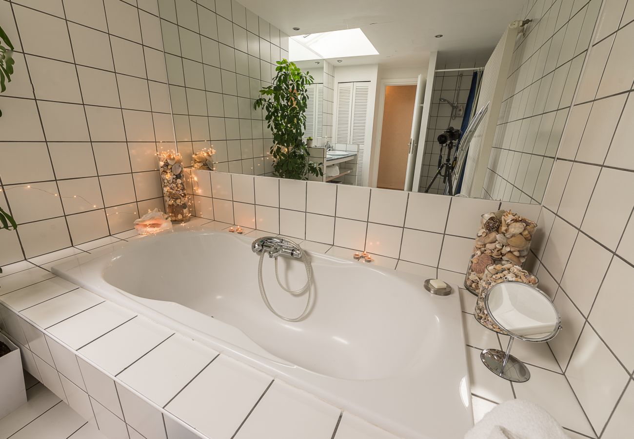 bathroom, villa, standing, holiday rental, location, annecy, lake, mountains, luxury, house, hotel, sun, snow, vacation