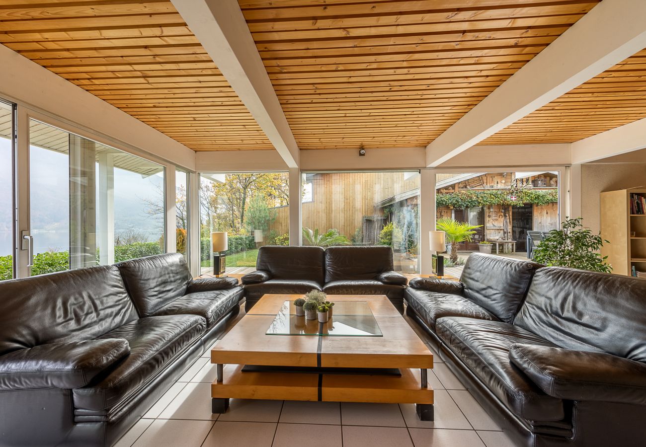 living room, villa, standing, holiday rental, location, annecy, lake, mountains, luxury, house, hotel, sun, snow, vacation 