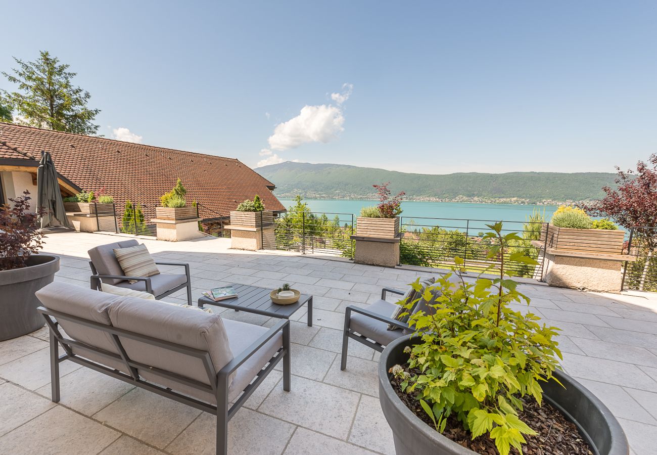 rental house lake annecy villa, luxury, seasonal rental, annecy, holidays, snow, pool, hotel, snow, sun, winter, jacuzzi, house, lake view, mountains