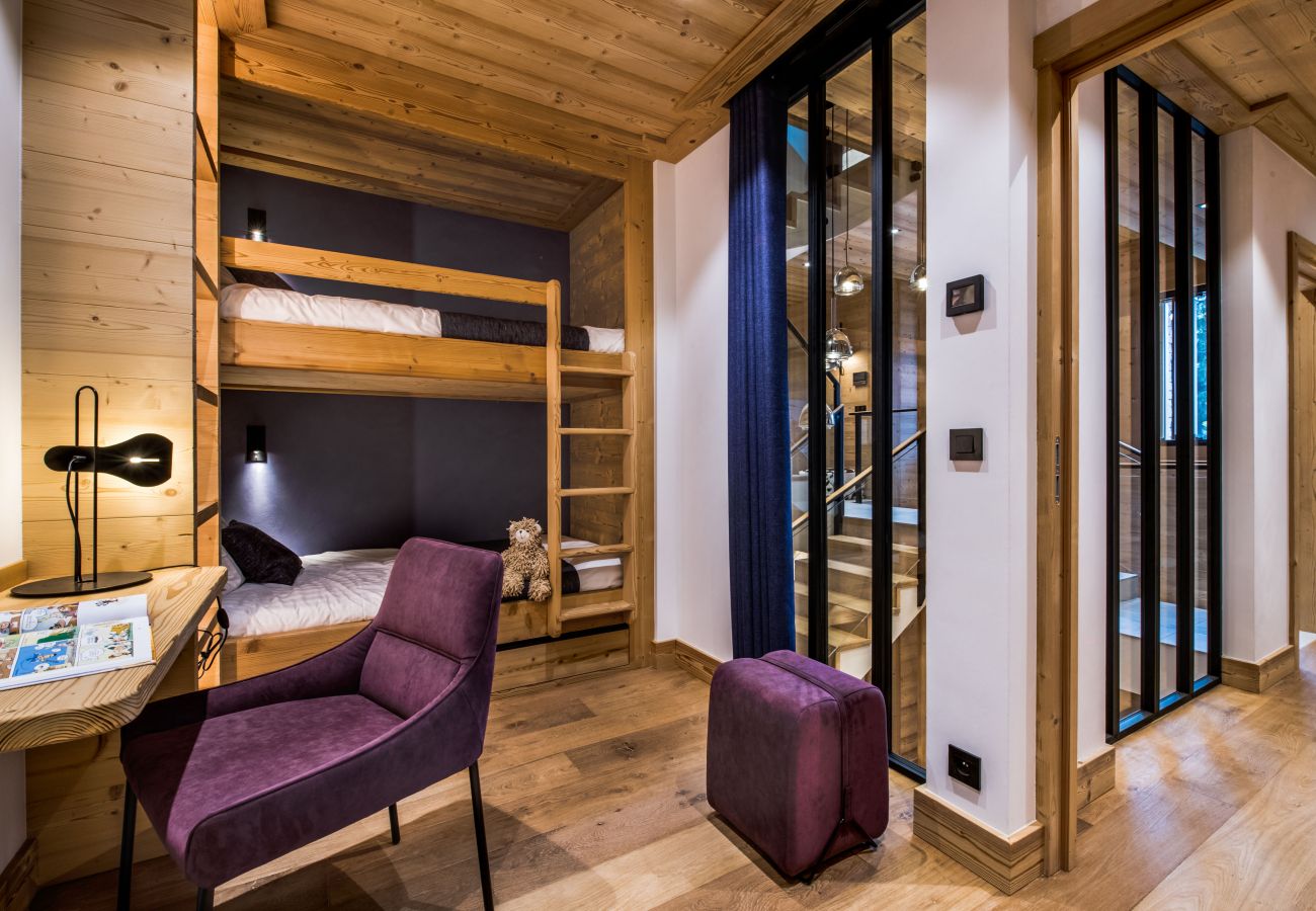 Chalet in Les Allues - Winter Méribel // Chalet Exception SKI IN OUT