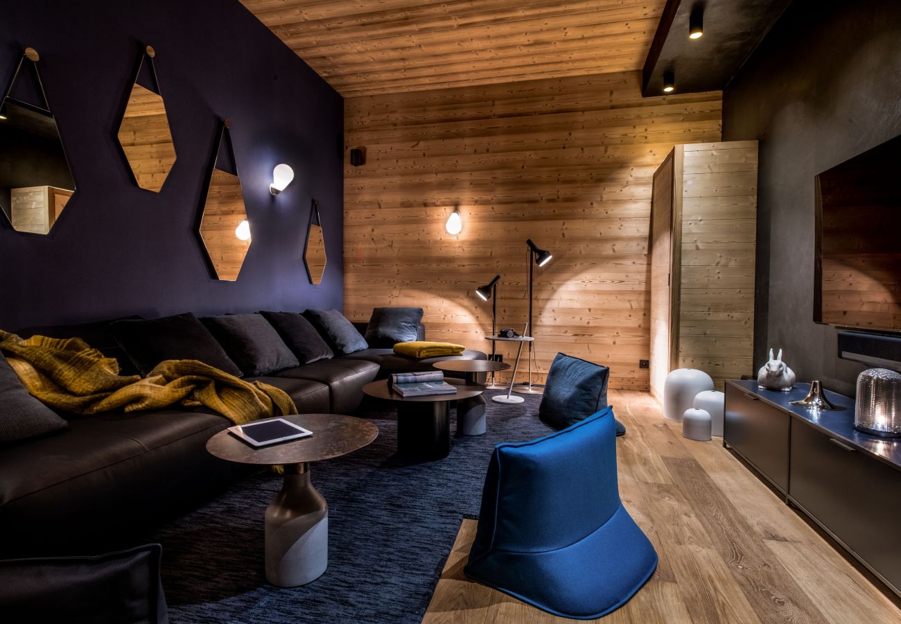 Chalet in Les Allues - Winter Méribel // Chalet Exception SKI IN OUT