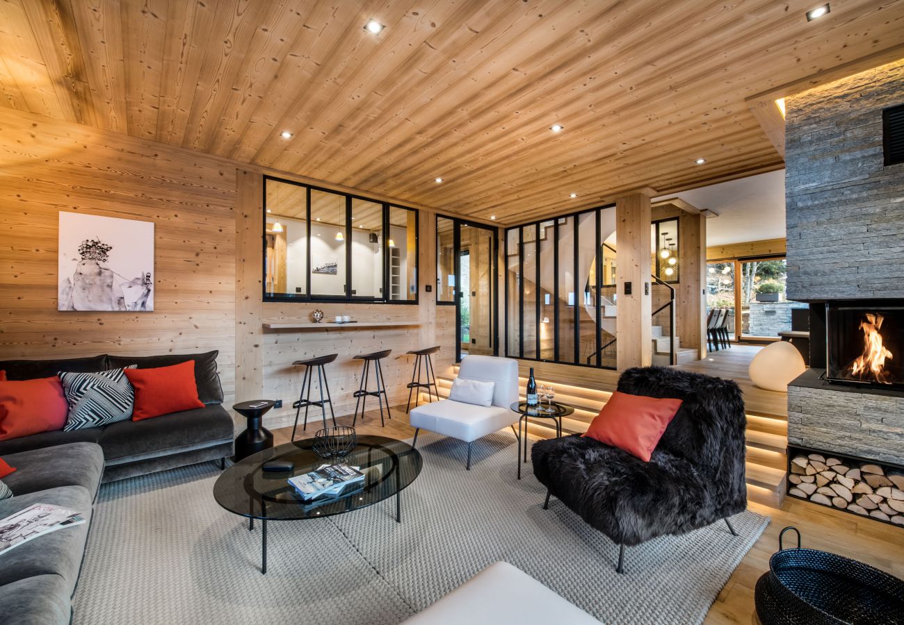 Chalet in Les Allues - Winter Méribel // Chalet Exception SKI IN OUT