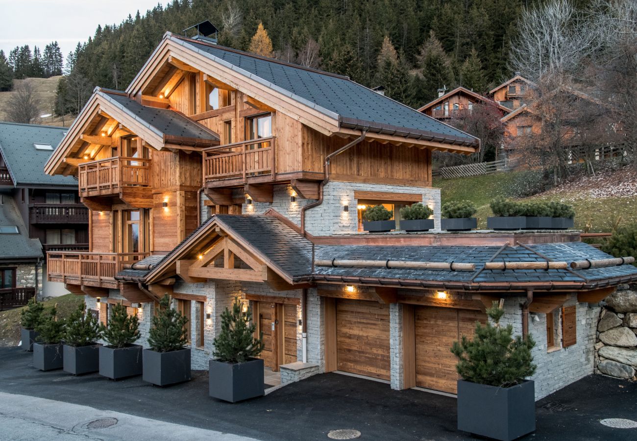 Chalet in Les Allues - Winter Méribel // Chalet Exception SKI IN OUT