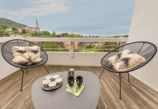 Apartment in Annecy - Lac annecy - 10th floor 360° lake and castle view. Apartment in Annecy - Lac annecy - 10th floor 360° lake and castle view.