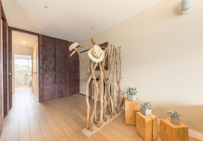 Apartment in Annecy - Lac annecy - 10th floor 360° lake and castle view. Apartment in Annecy - Lac annecy - 10th floor 360° lake and castle view.