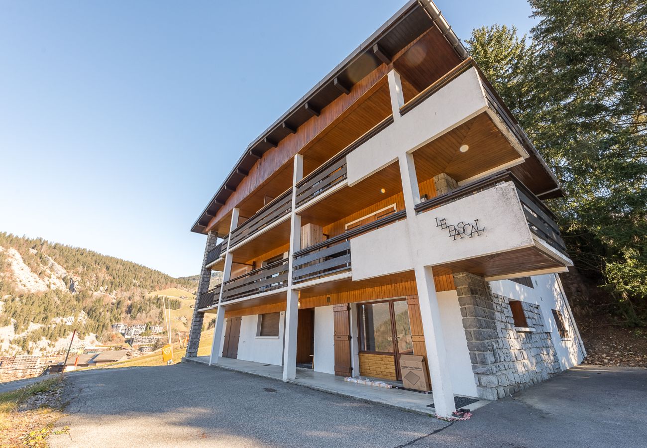 Apartment in La Clusaz - LCZ -SKI IN/OUT Cret du Merle, Parking. 4P.