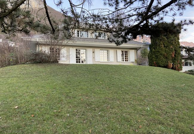 Veyrier-du-Lac - House
