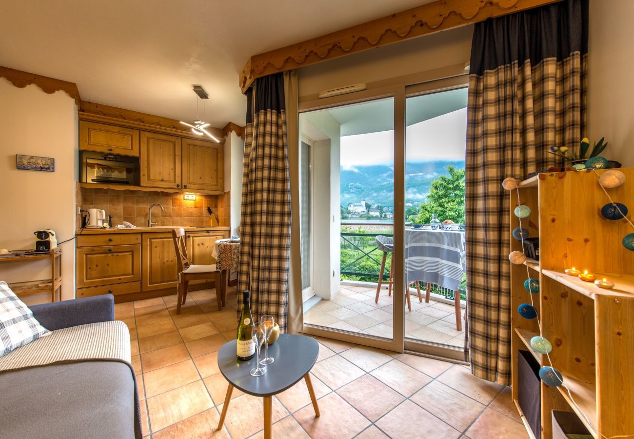 LLA Selections - Home and chalets Premium rentals French alps dining room, living room, mountain view, sofa, vacation, holiday rental