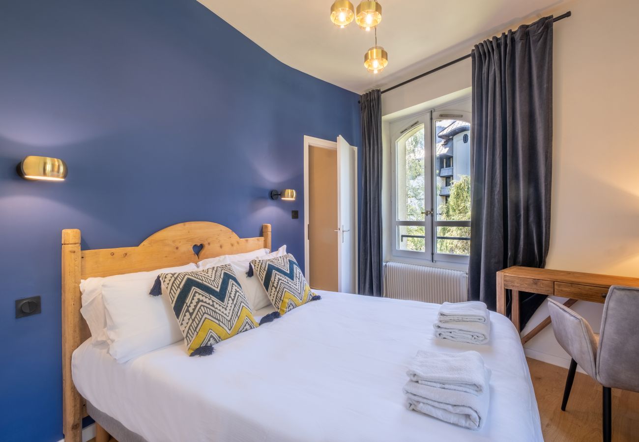 Apartment in Chamonix-Mont-Blanc - Rose de Glace: Residence la Roseraie