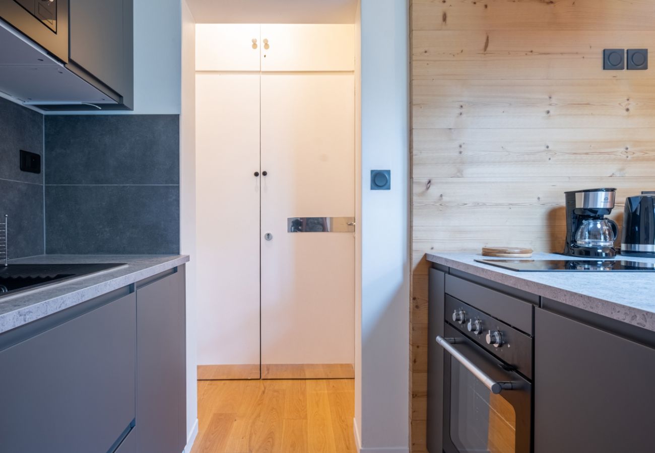 Apartment in Chamonix-Mont-Blanc - Rose de Glace: Residence la Roseraie